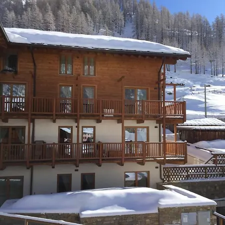 Felik Lejlighedshotel 3*